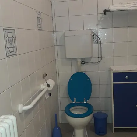 Appartement Iris, Turistico