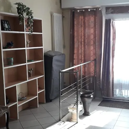 Appartement Iris, Turistico