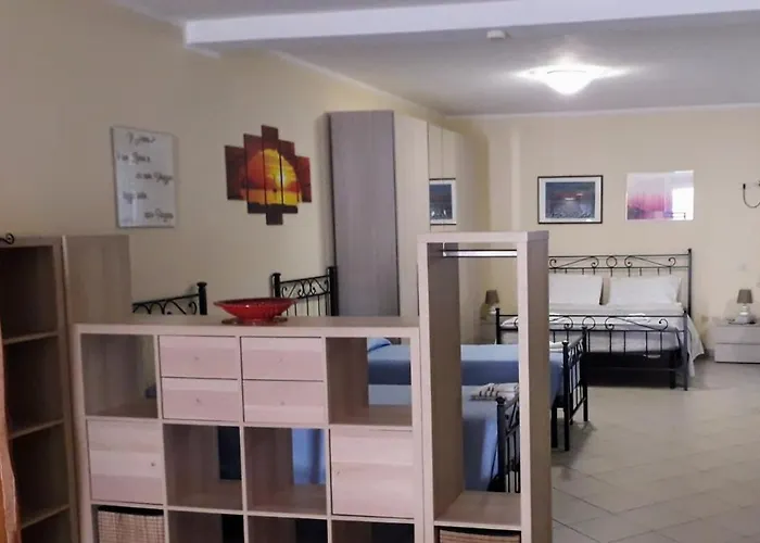 Iris, Turistico * 라벤나